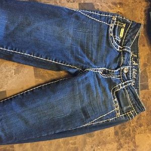 light/dark skinny jeans.